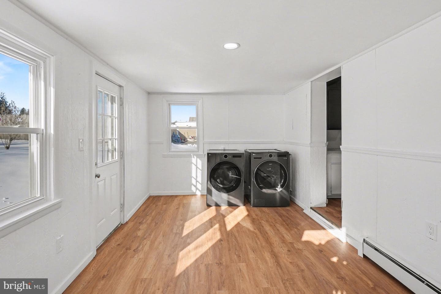 8 Penny Lane photo 14