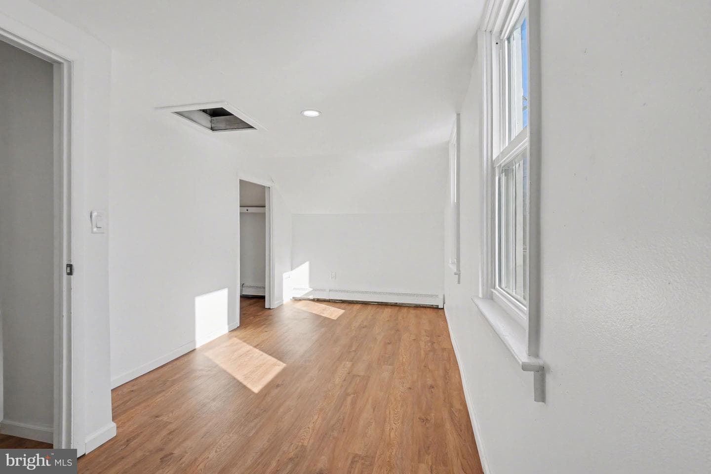 8 Penny Lane photo 18