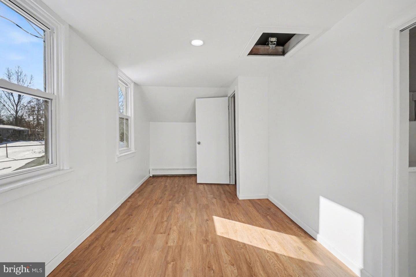 8 Penny Lane photo 19