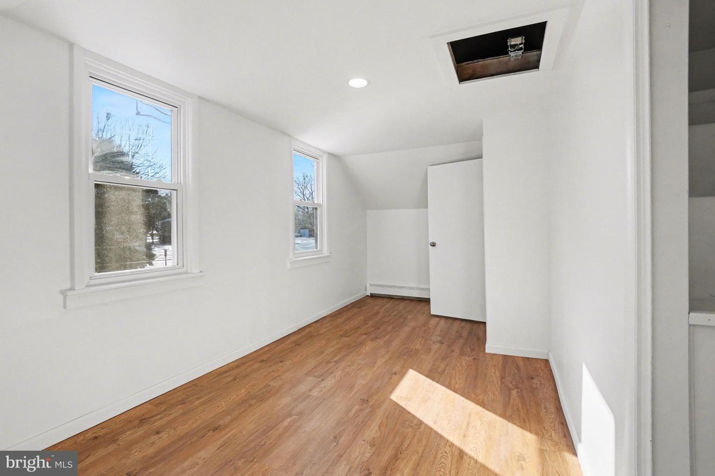 8 Penny Lane photo 20