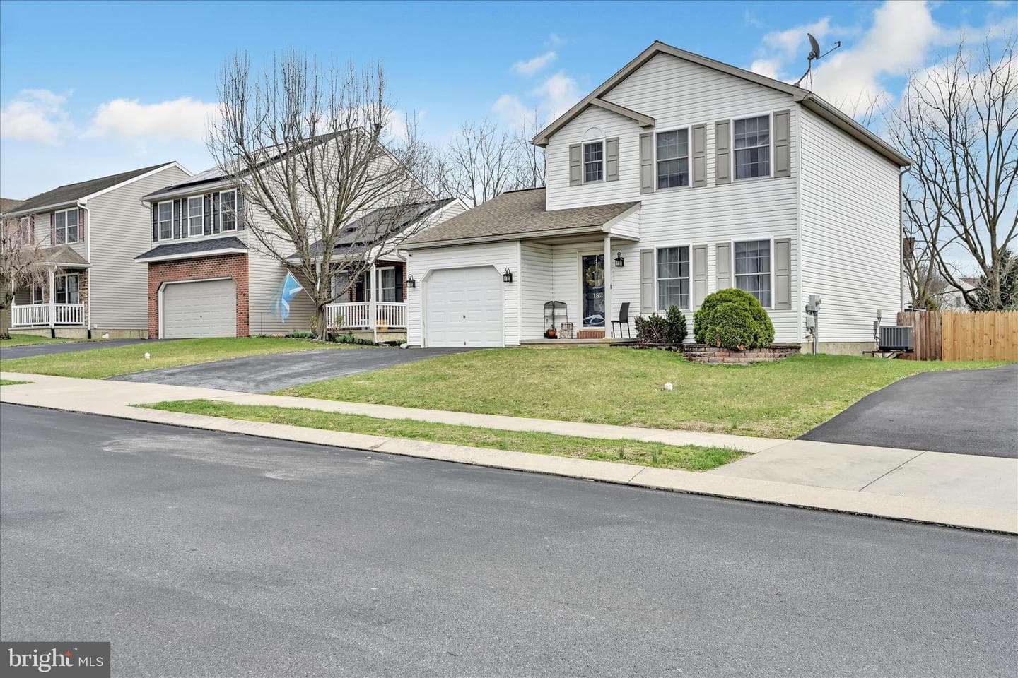 182 Twin Creeks Drive photo 43