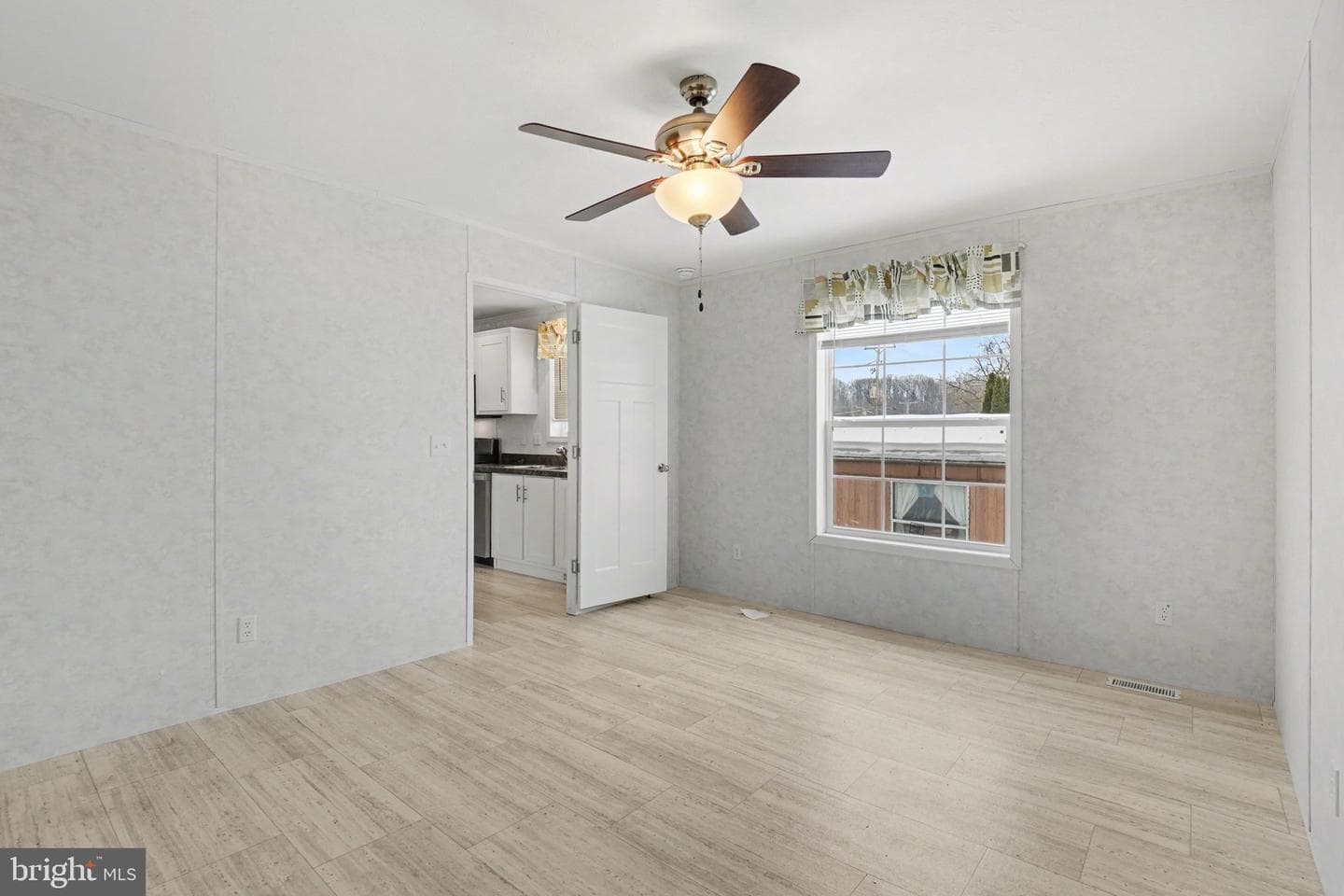 7 Lebanon Valley Court photo 10