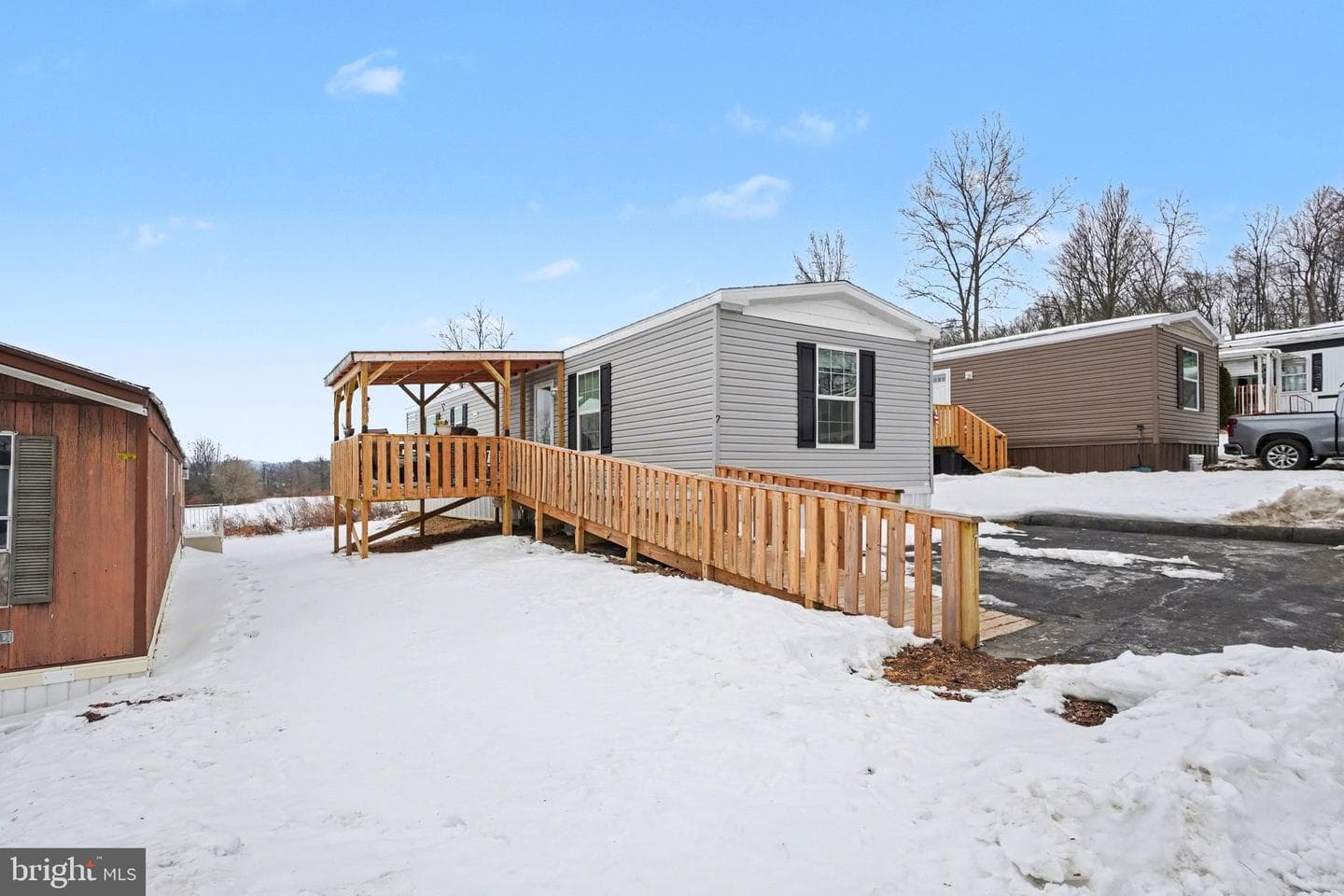 7 Lebanon Valley Court photo 2