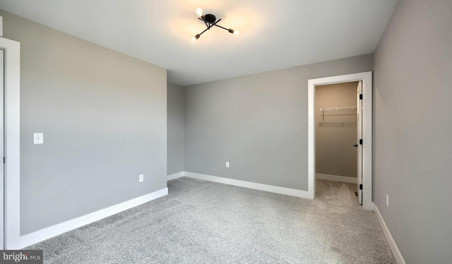 217 Dahlia Circle photo 33
