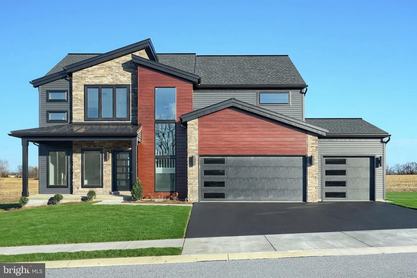 124 Alexandria Drive photo 1