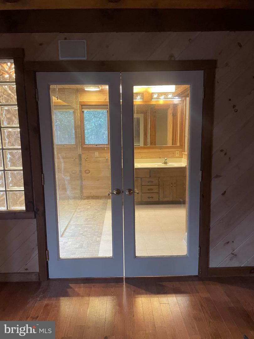 506 Hemlock Lane photo 32
