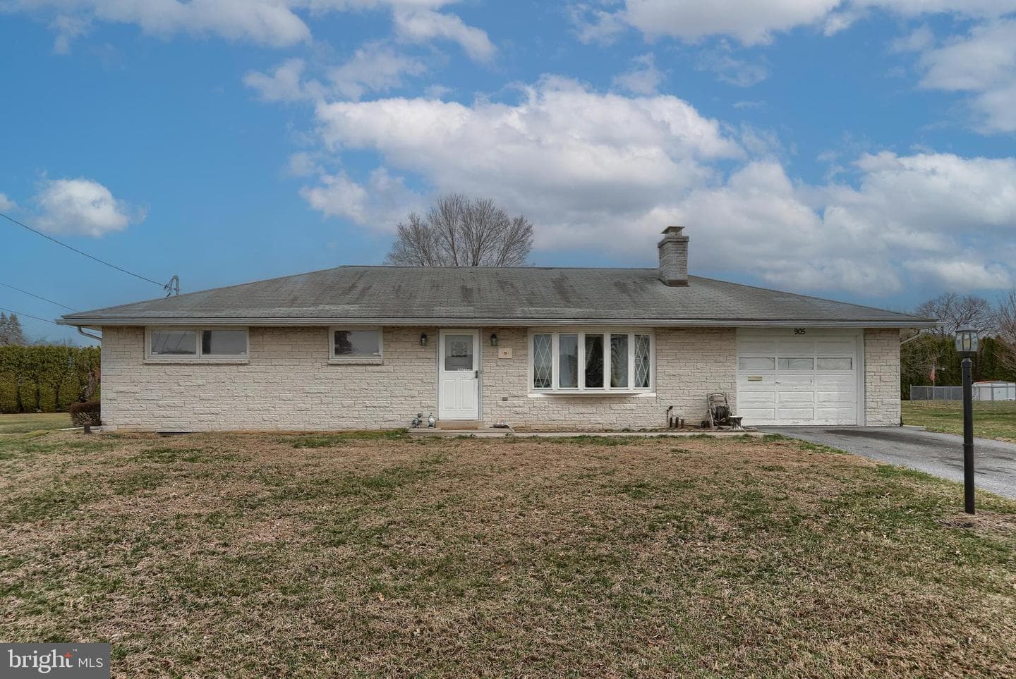 905 Skyline Drive