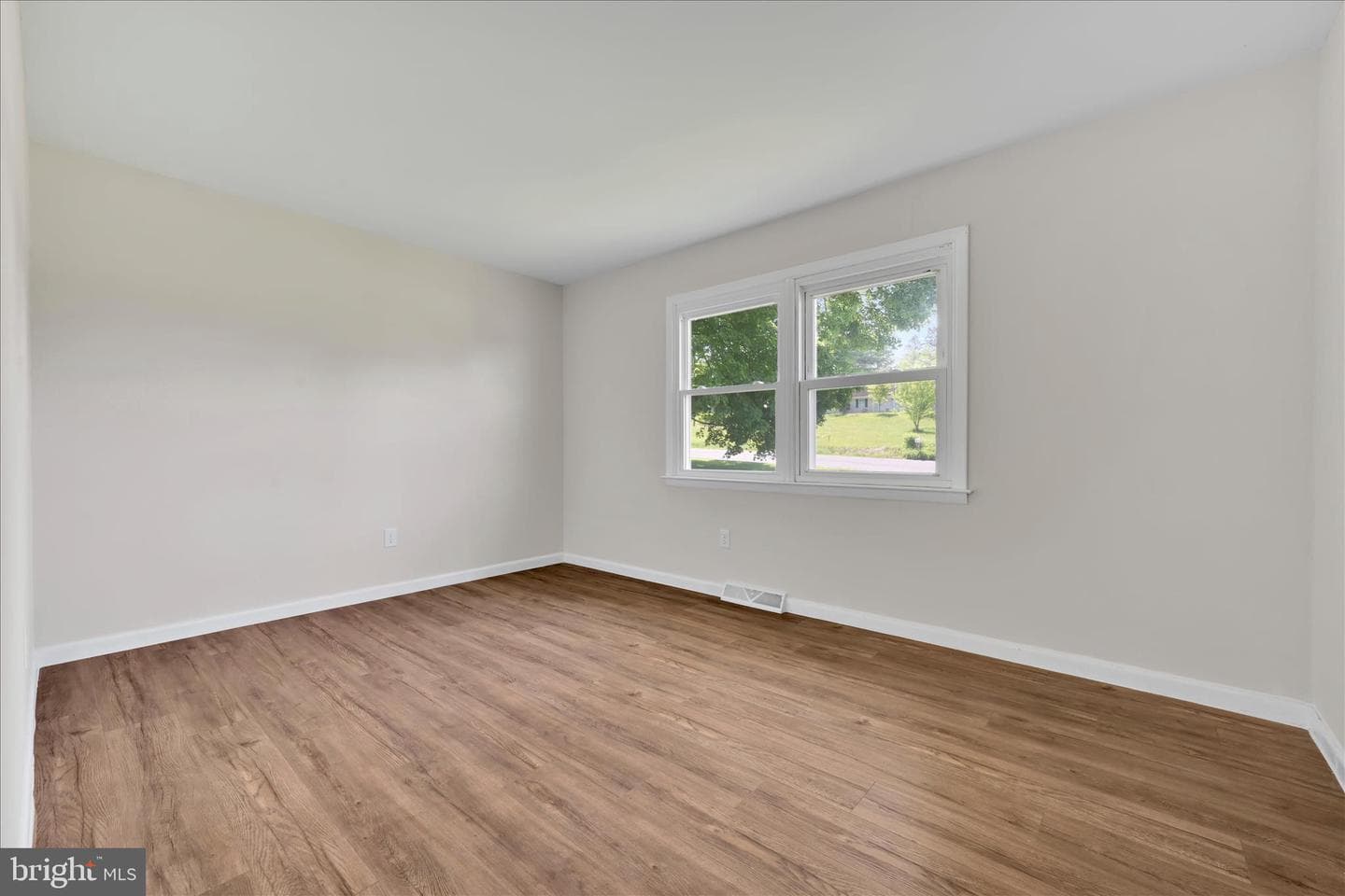 255 Kathy Court photo 21