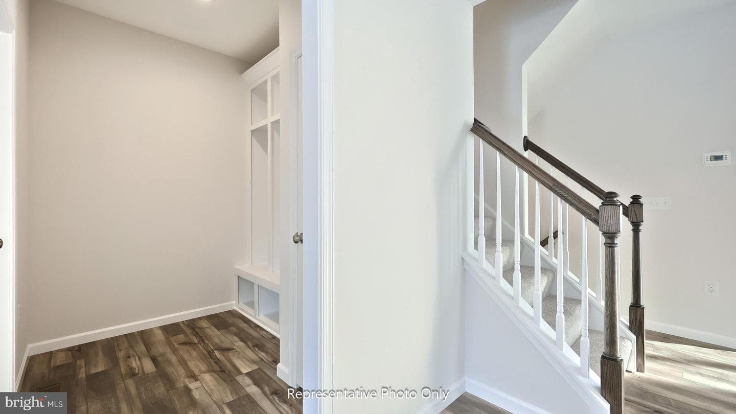 641 Sunset Boulevard photo 27