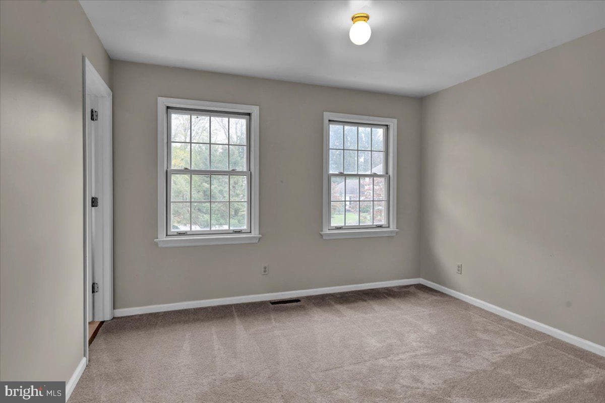 47 Norway Lane photo 28