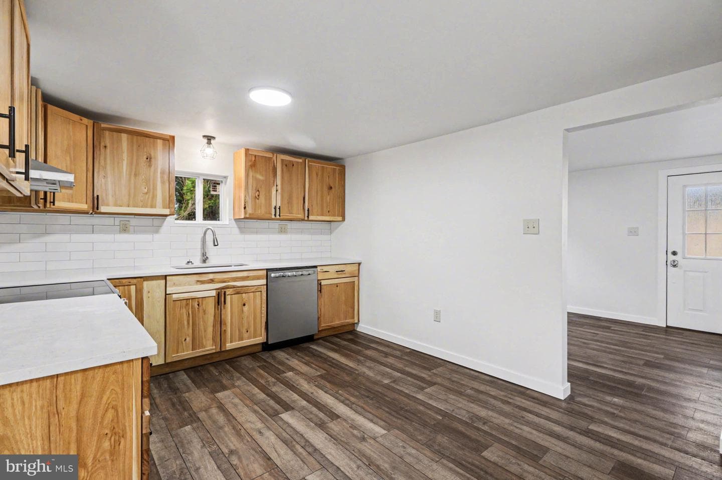 140 N Prince Street photo 7