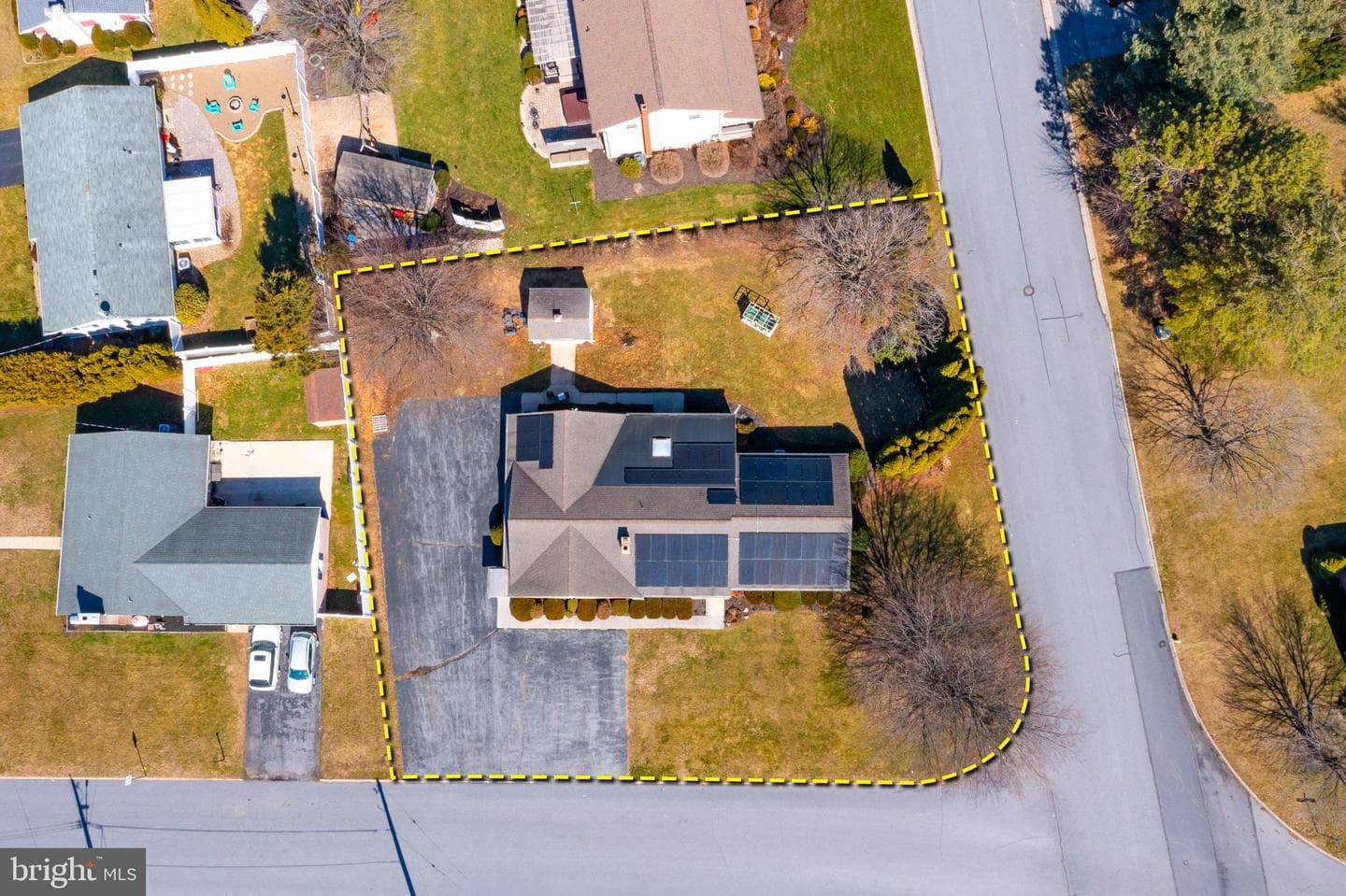 1099 Cedar Crest Drive photo 5