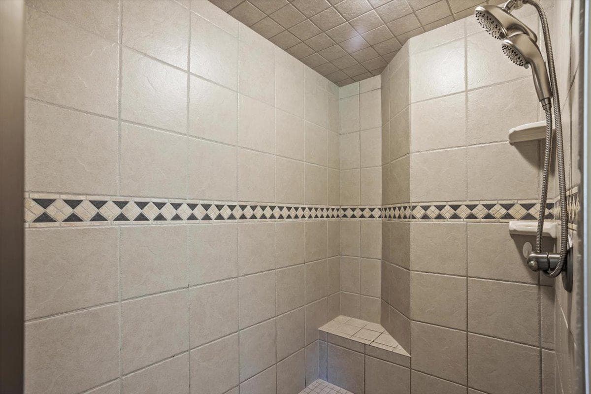 304 Iron Valley Drive photo 5