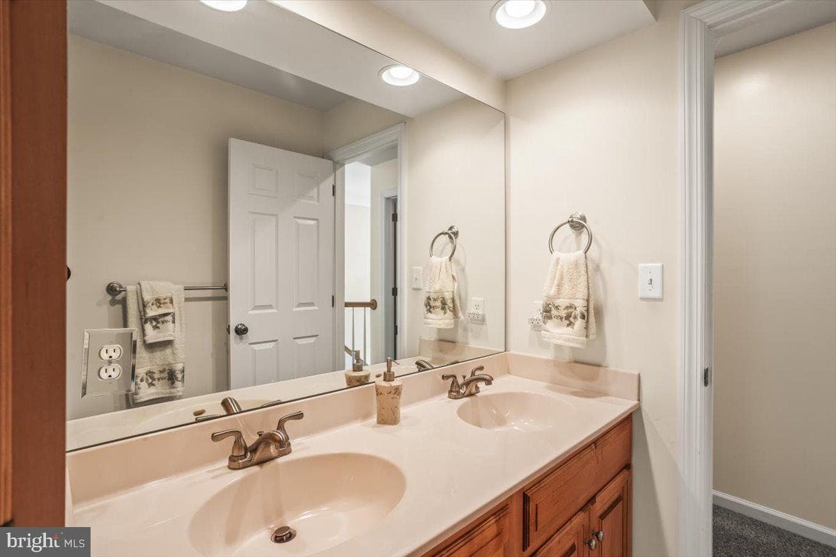 304 Iron Valley Drive photo 58