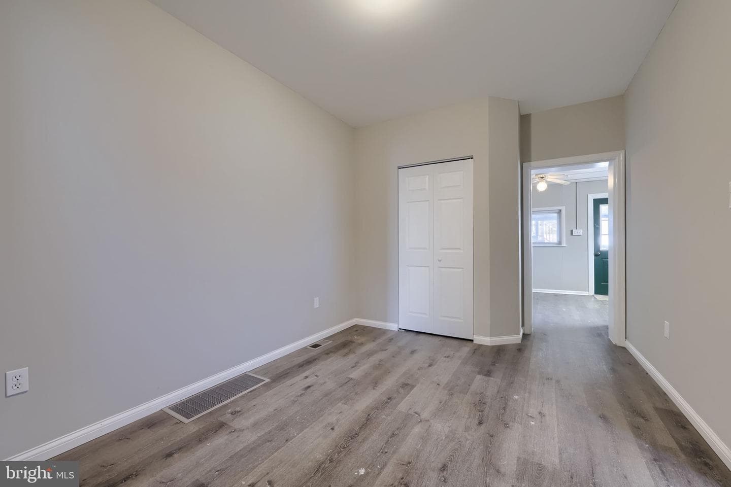 719 Hill Street photo 35