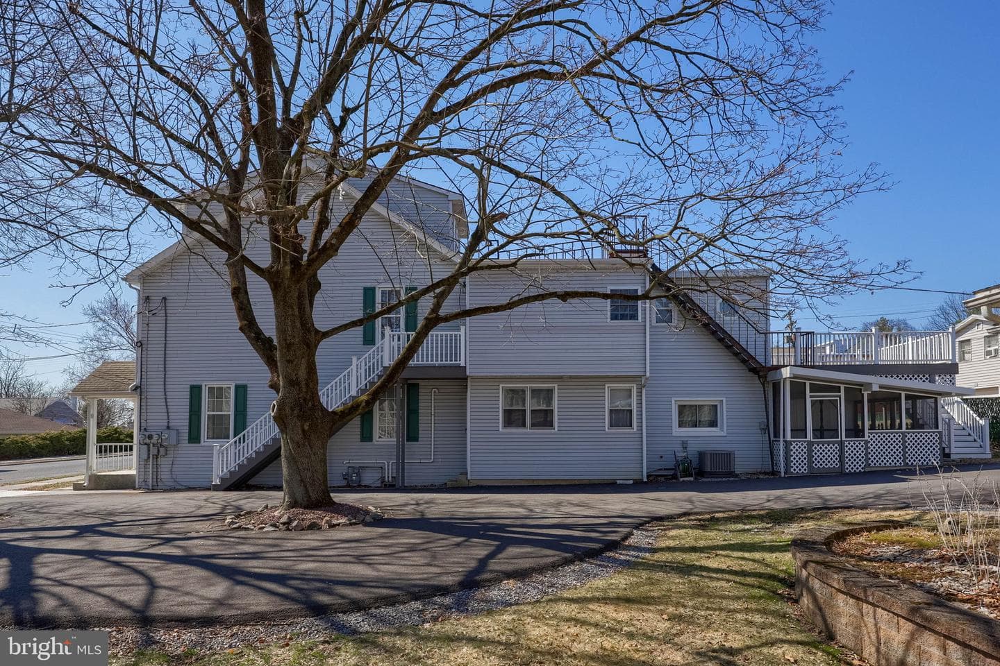719 Hill Street photo 71