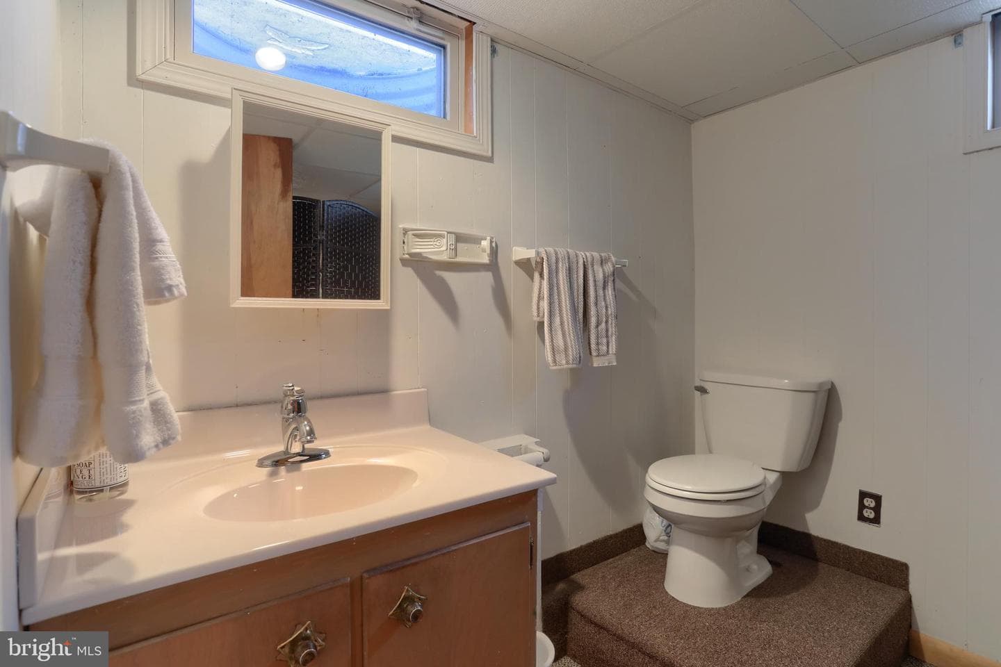 811 E Canal Street photo 32
