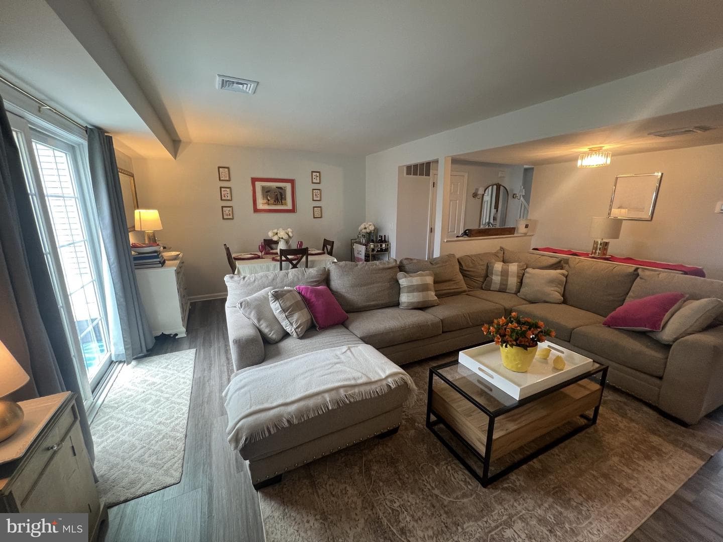 1335 Cambridge Ct photo 9