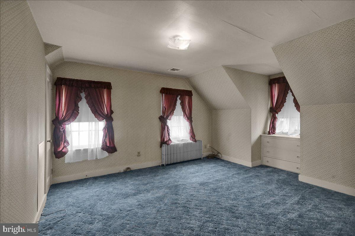 618 Smith Avenue photo 27