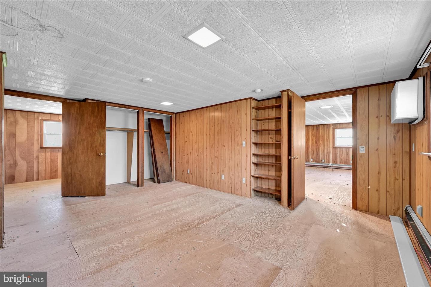 83 Silvertown Road photo 24