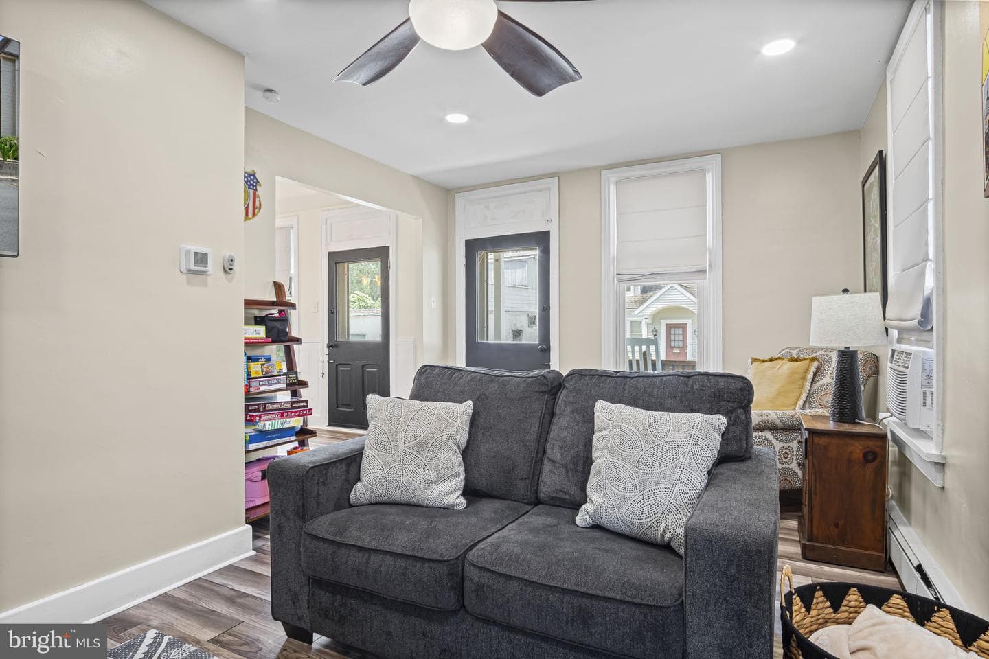 104 N Locust Street photo 6