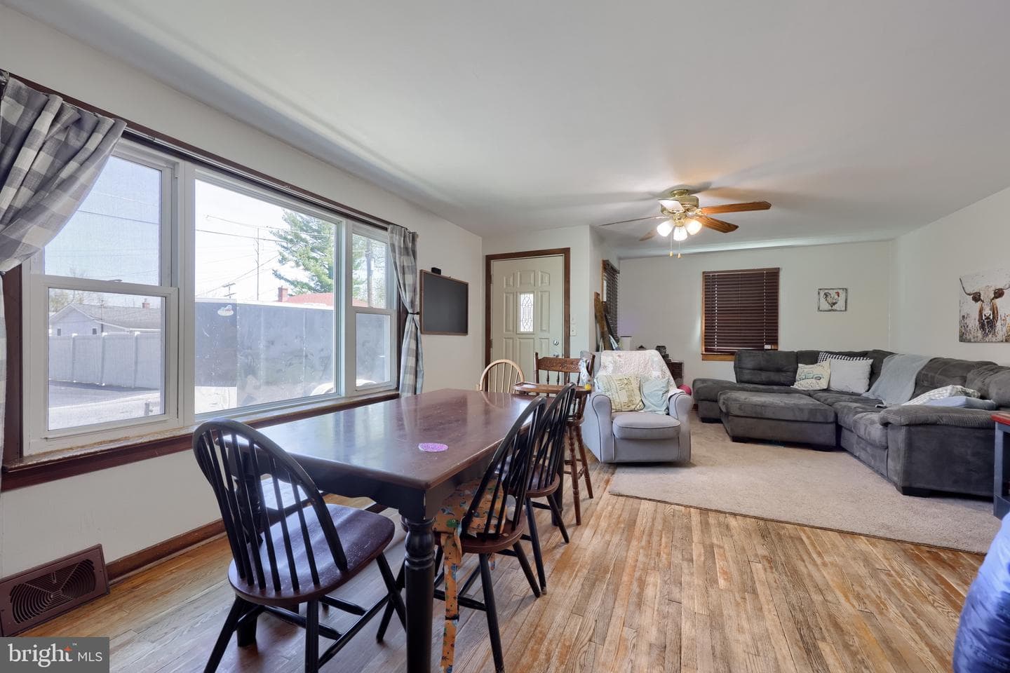 1024 Victor Street photo 6