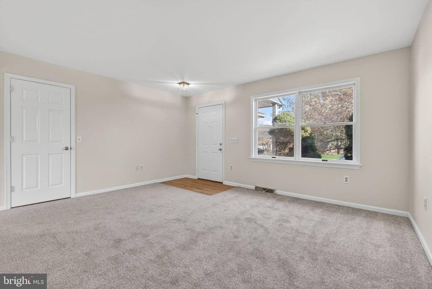 148 Palm Lane photo 3
