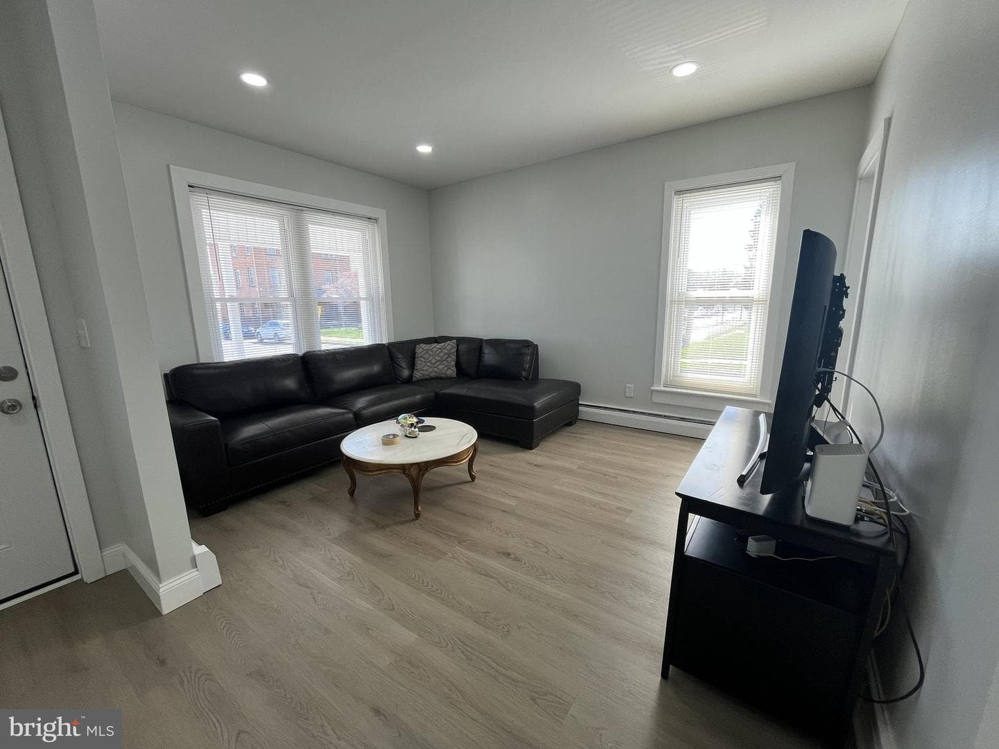 1229 Lehman Street photo 2