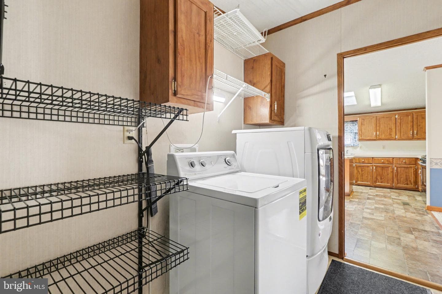 374 W Cedar Street photo 15