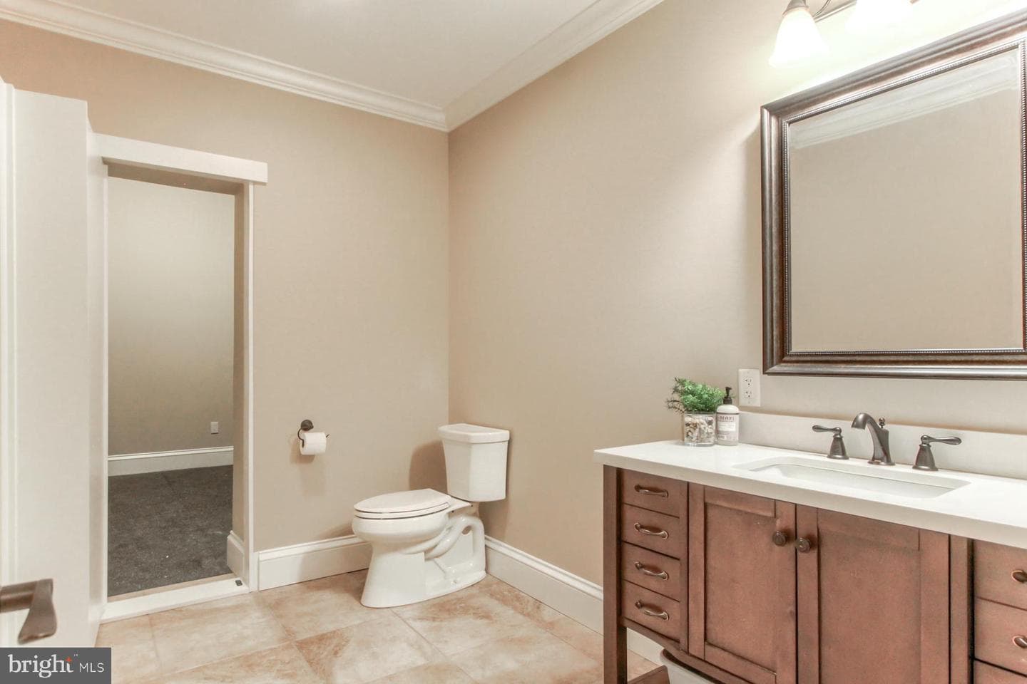 5683 Gingrich Road photo 45