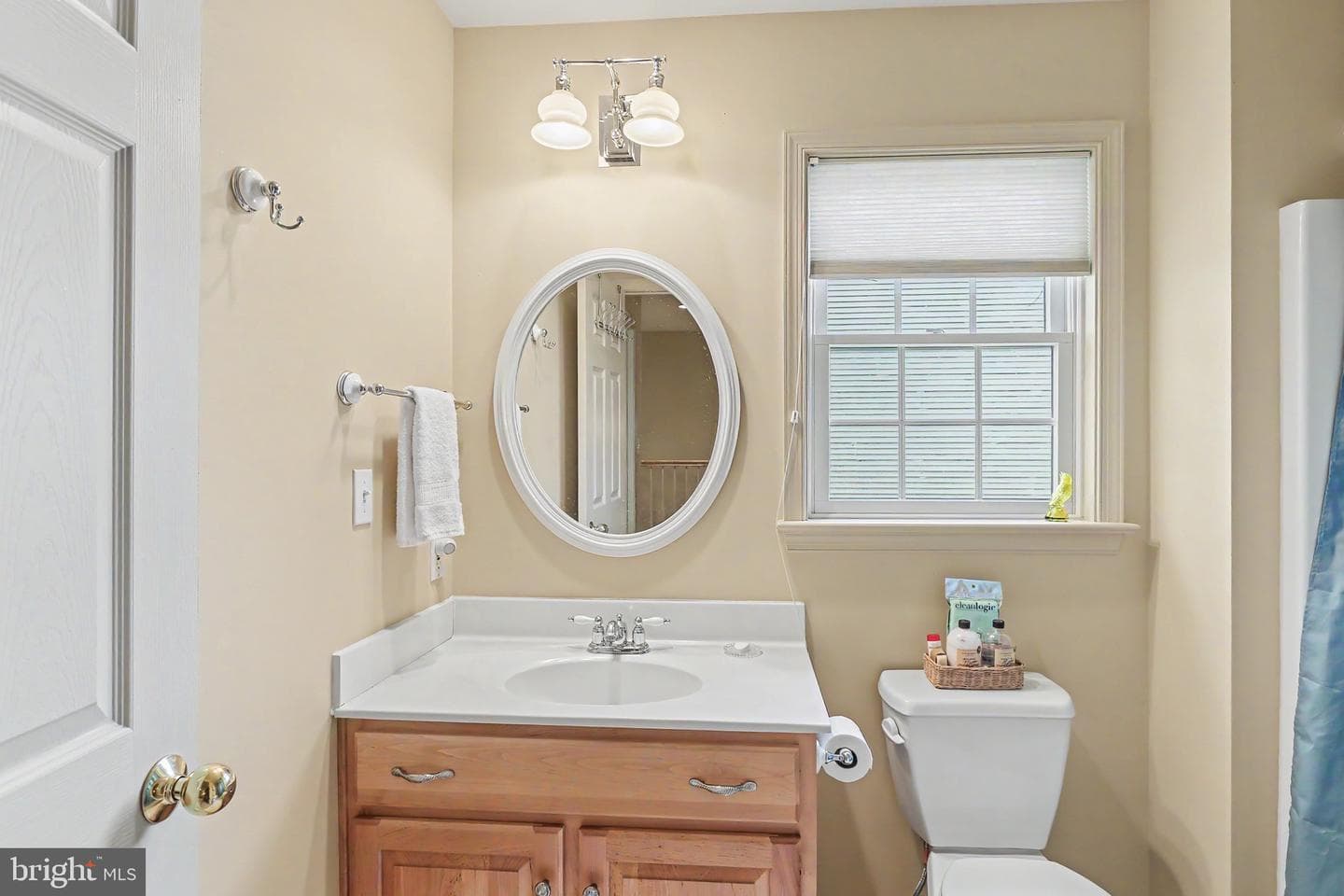 844 Victoria Lane photo 39
