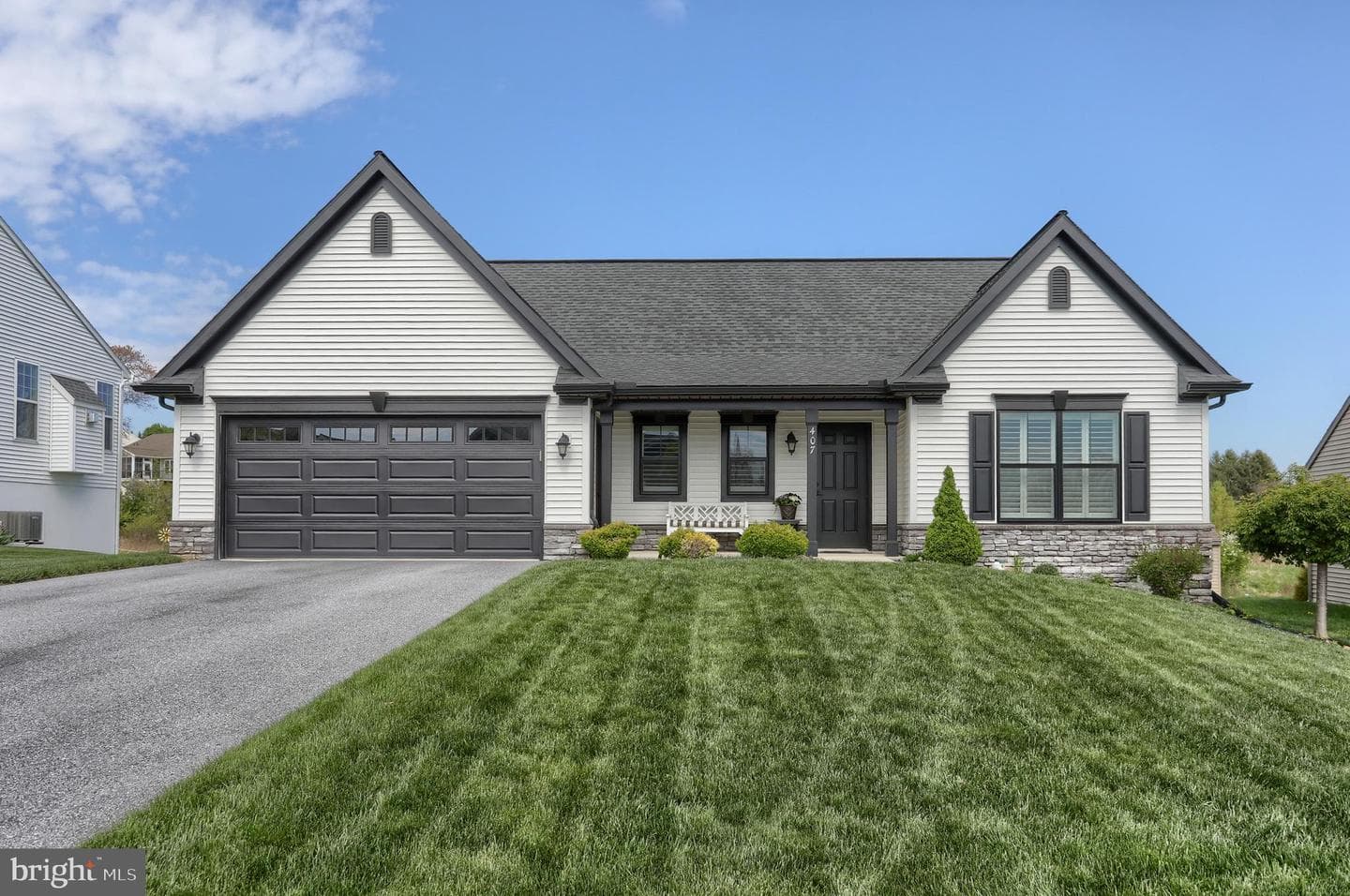 407 Orchid Circle photo 2