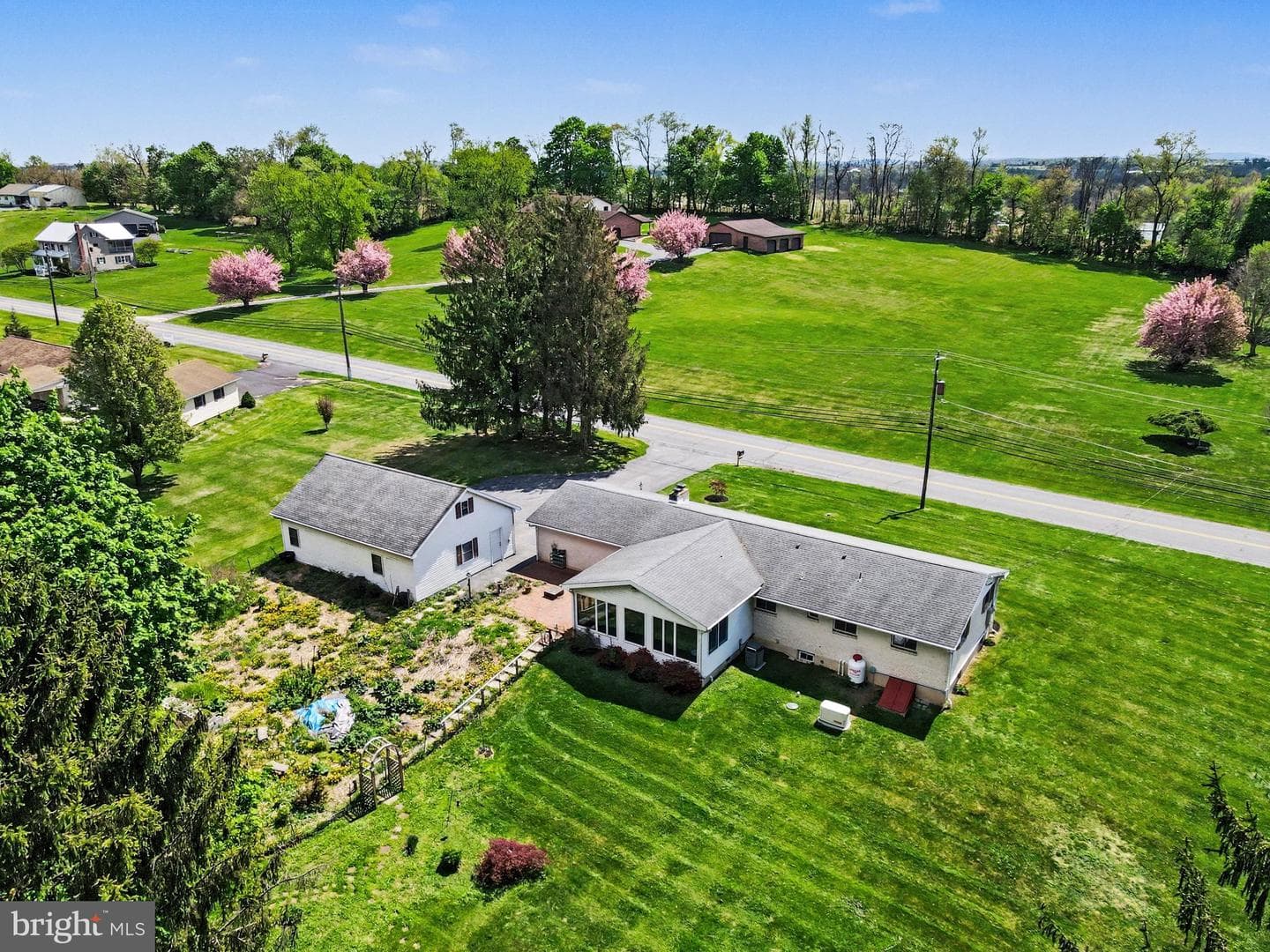 10416 Jonestown Road photo 32