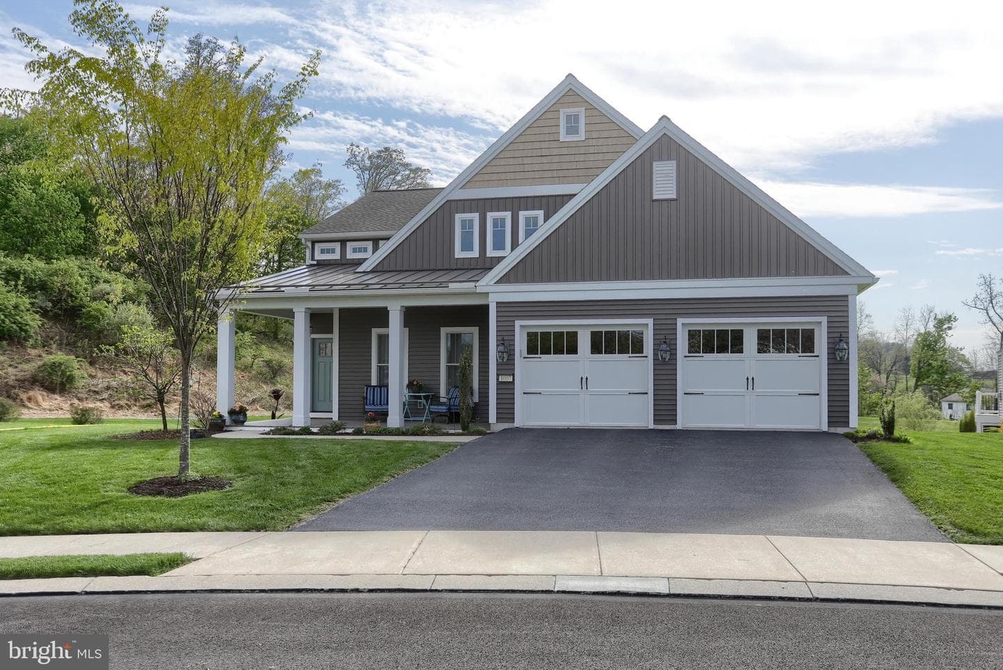 1007 Briarwood Court photo 3