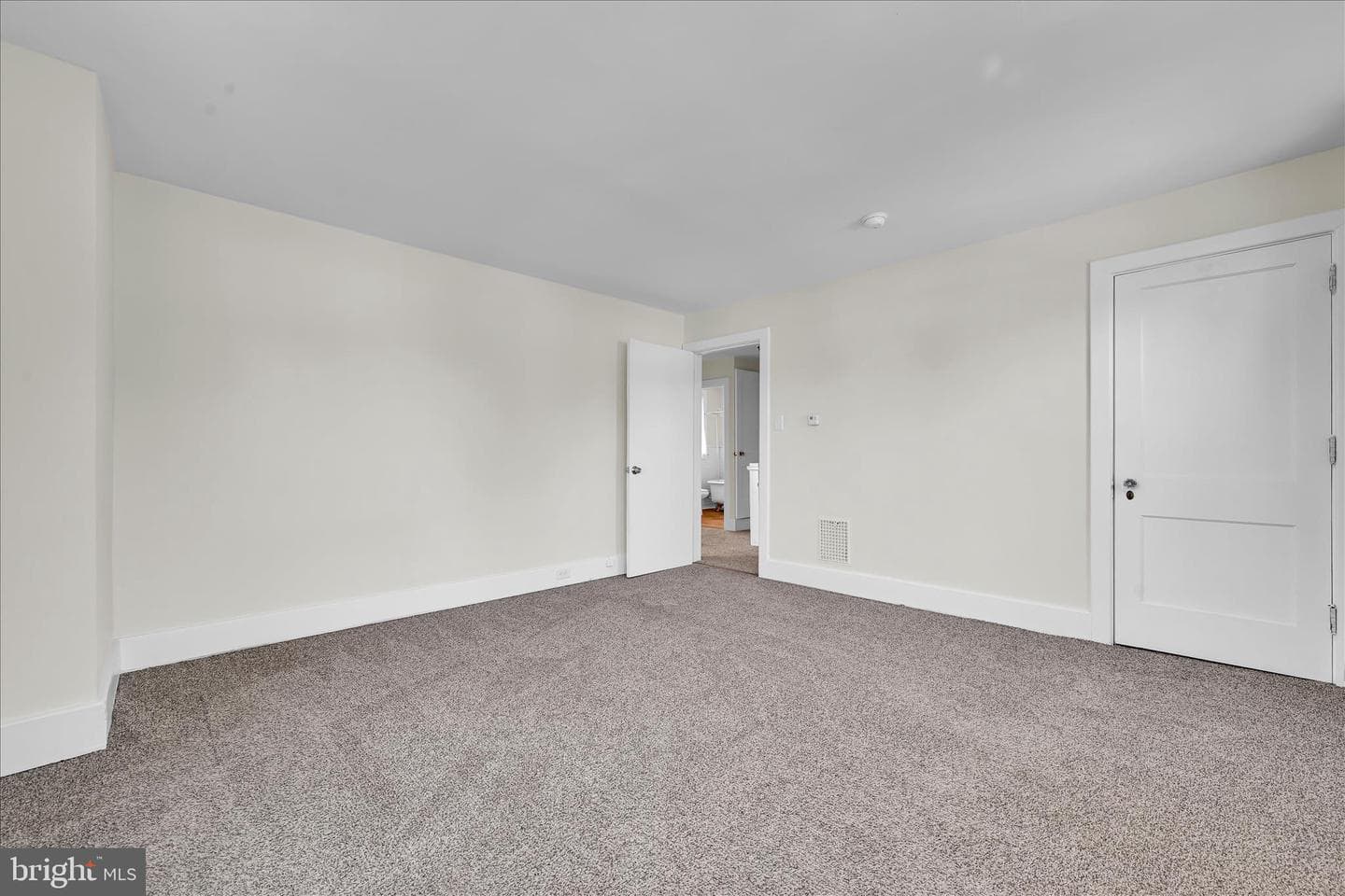 214 S Lincoln Avenue photo 17