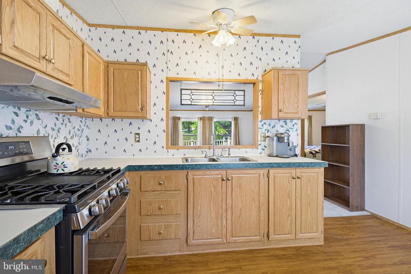 315 Lewis Road photo 4