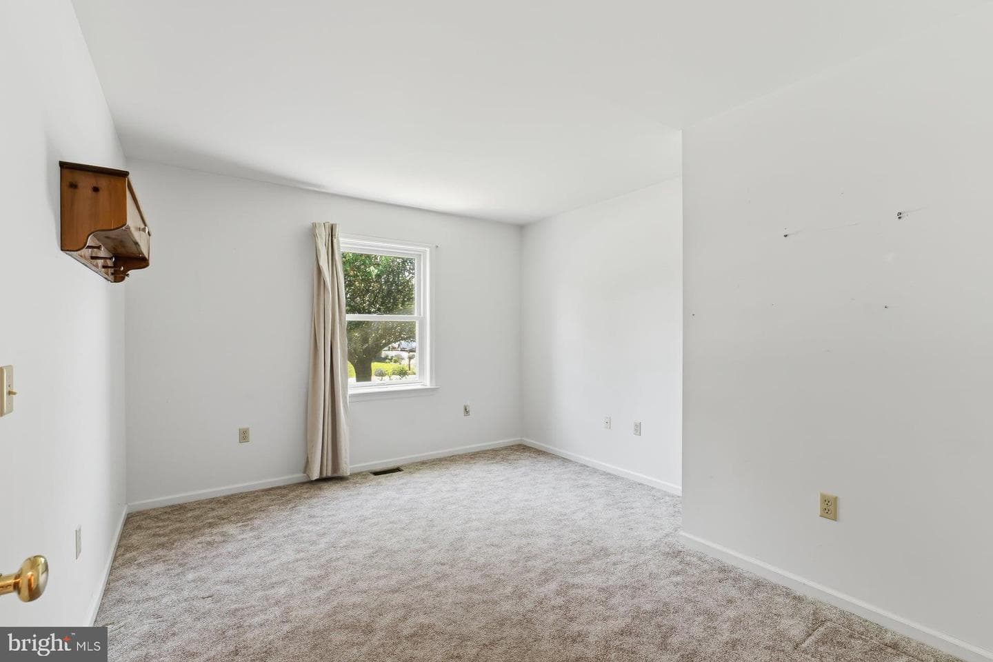 630 Richfield Drive photo 17