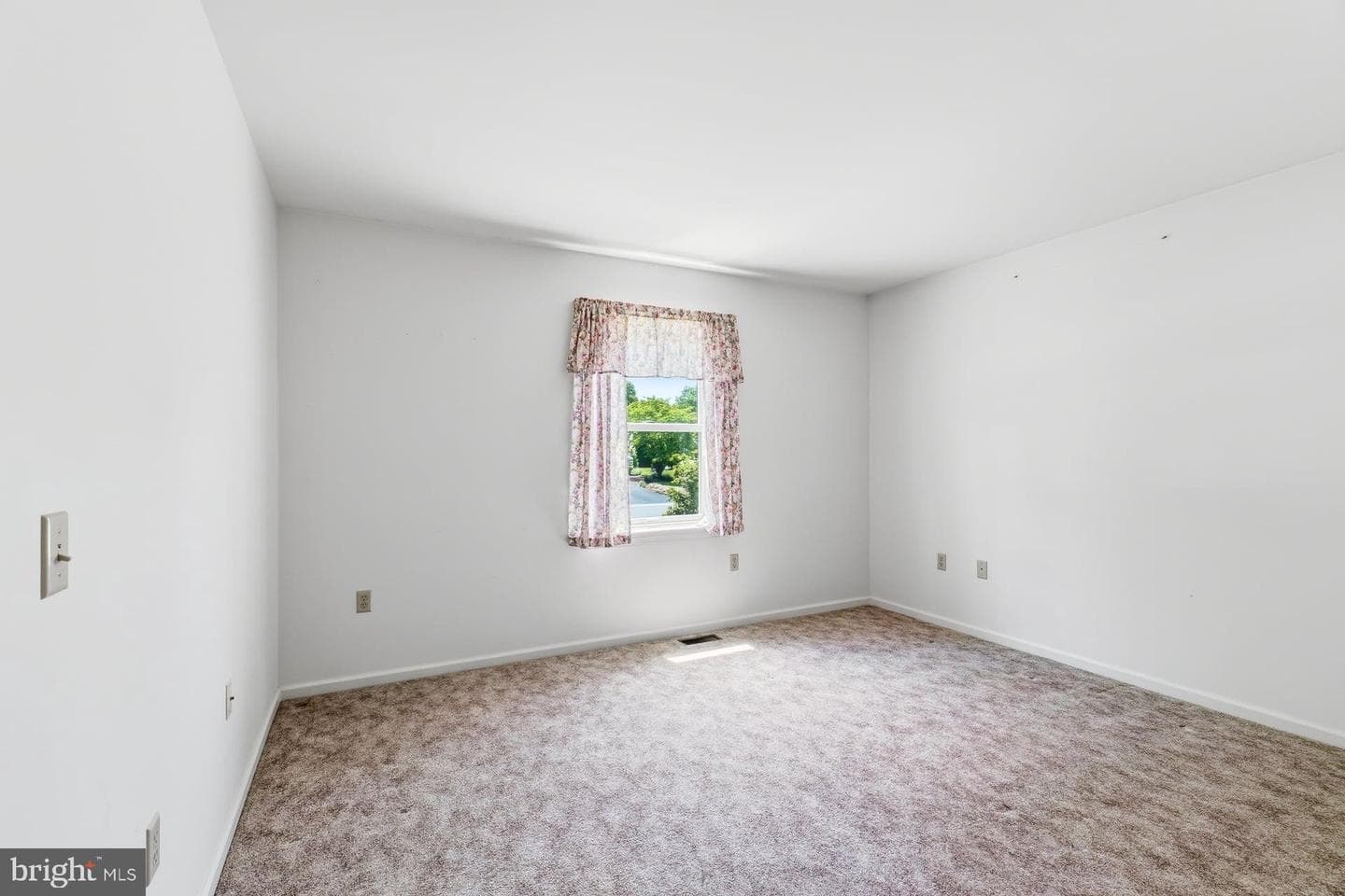 630 Richfield Drive photo 19