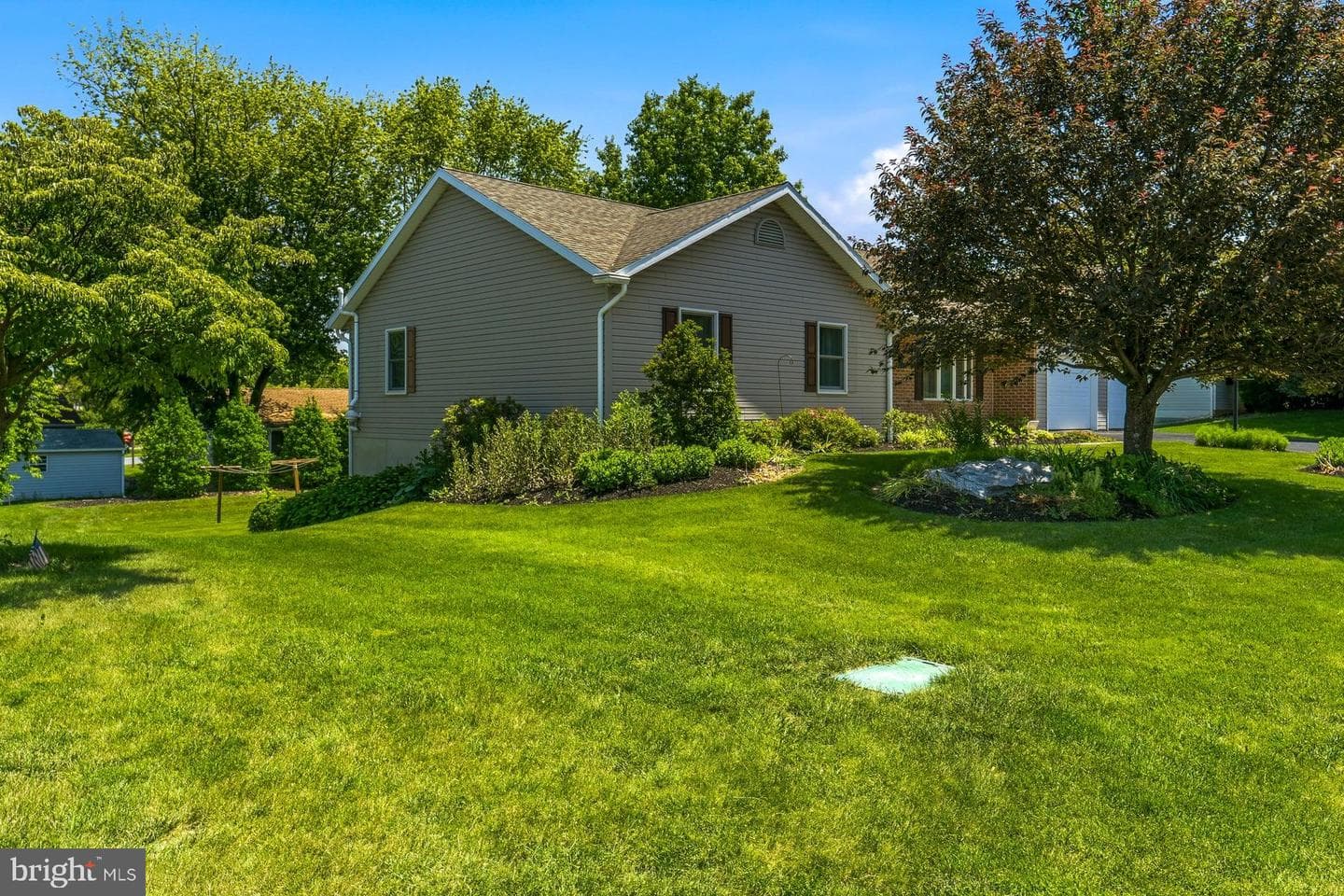 630 Richfield Drive photo 2