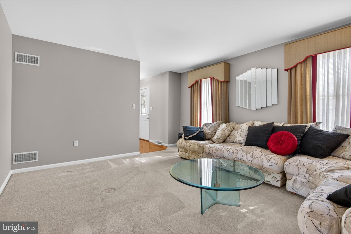 30 Red Maple Circle photo 16