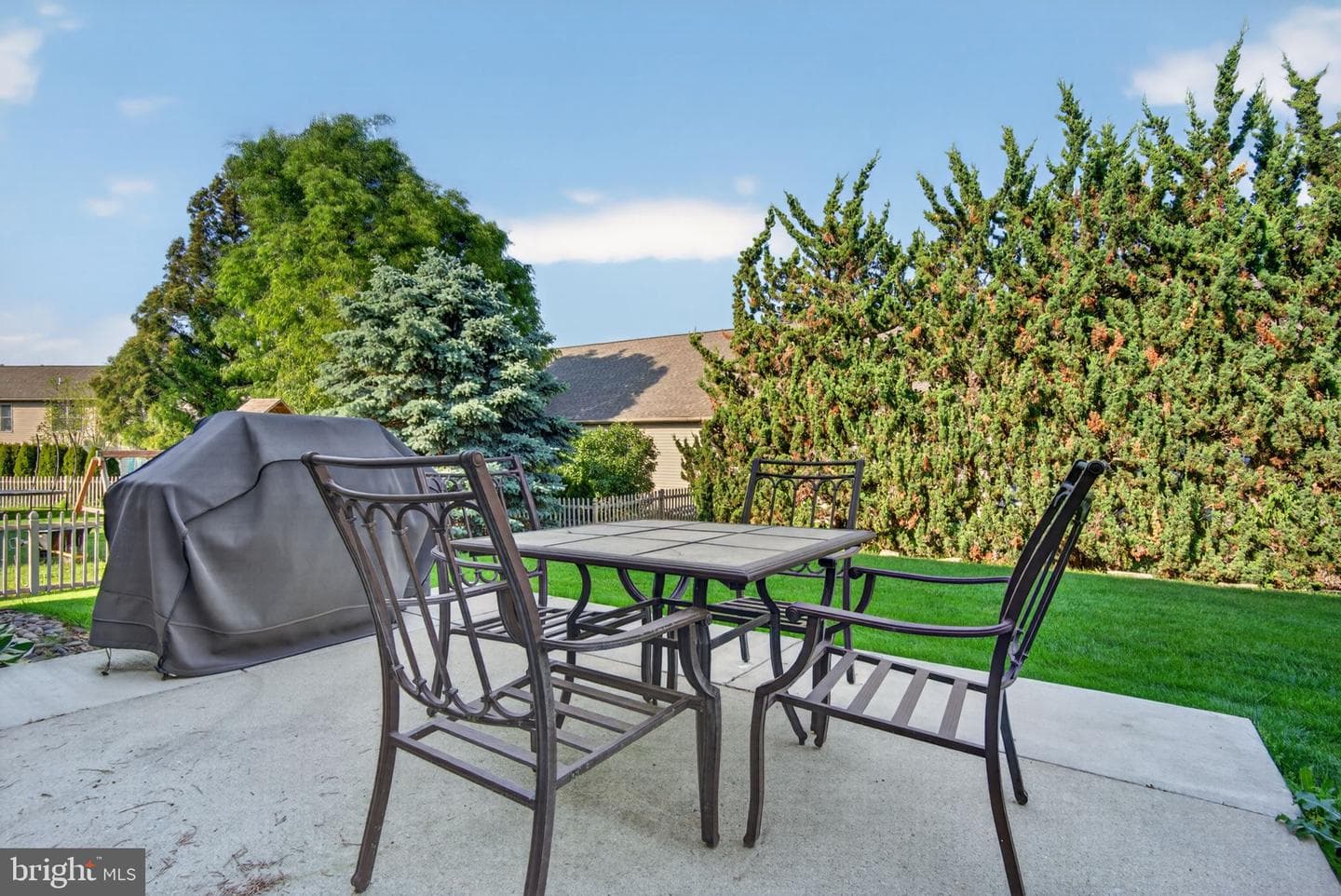 30 Red Maple Circle photo 35