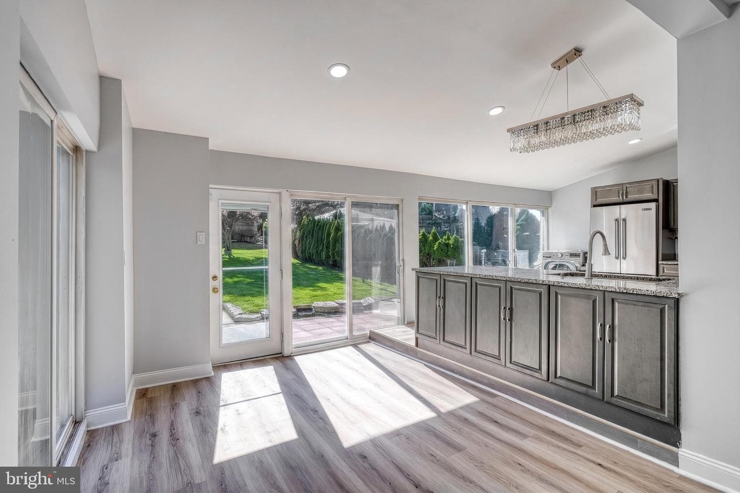 945 Cornwall Road photo 16