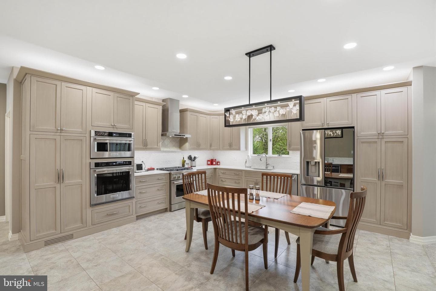 1403 Douglas Fir Drive photo 3
