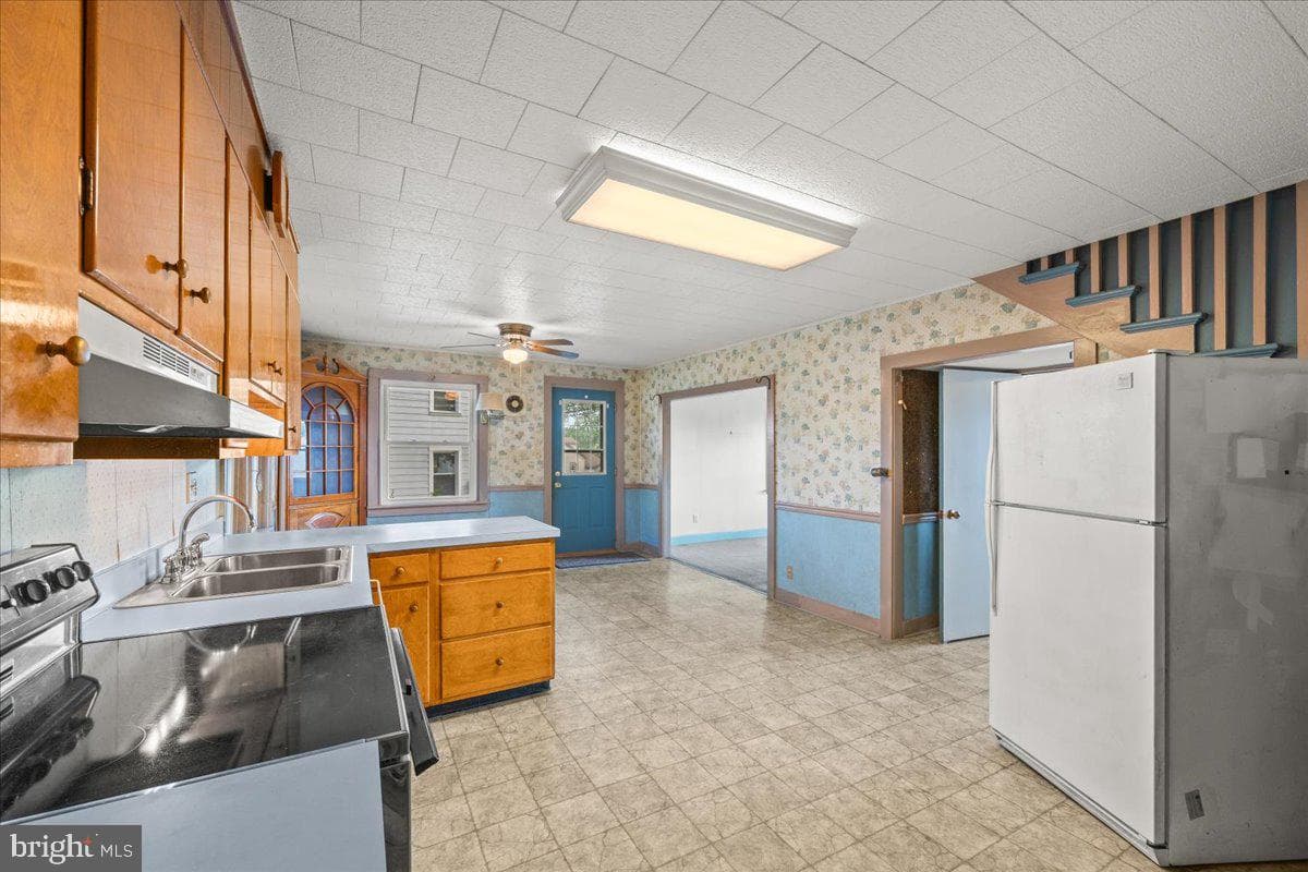 1716 Blacks Bridge Road photo 14