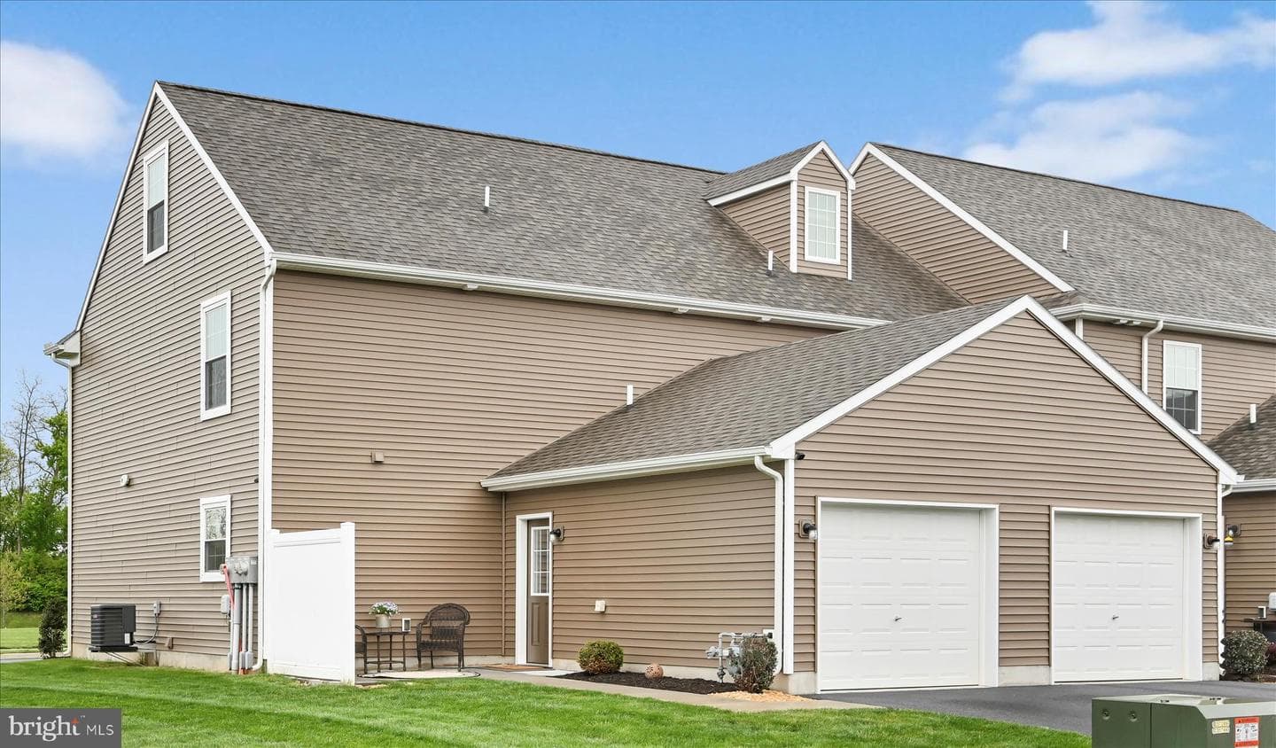 858 Byler Circle photo 30