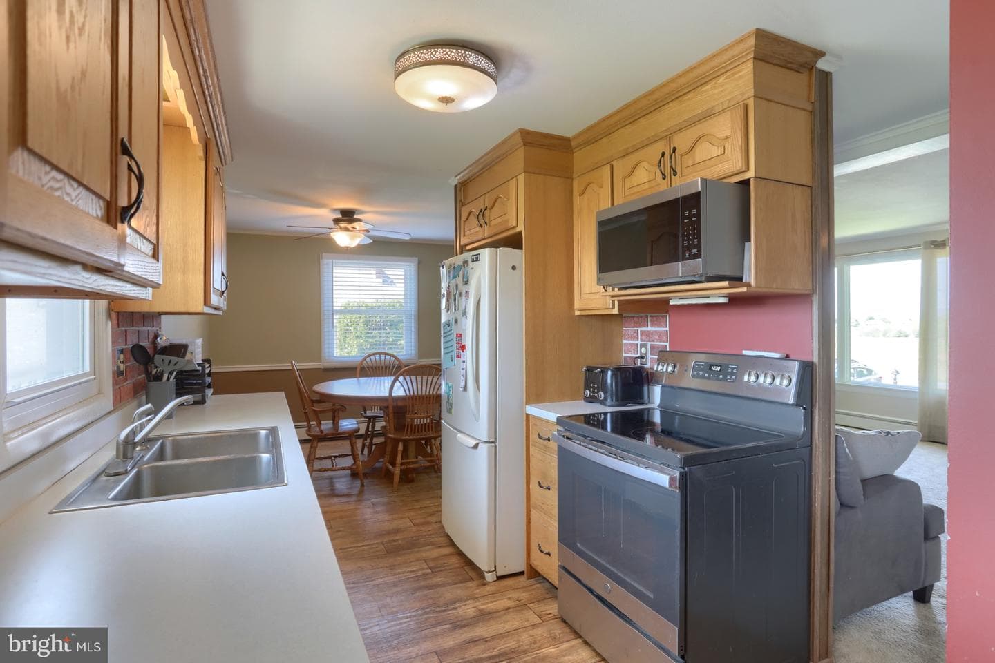530 E Rosebud Road photo 10