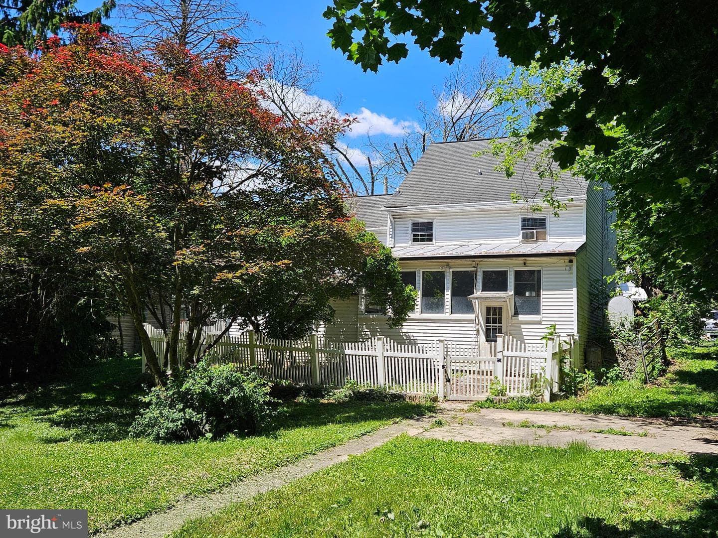 902 Miller Street photo 23