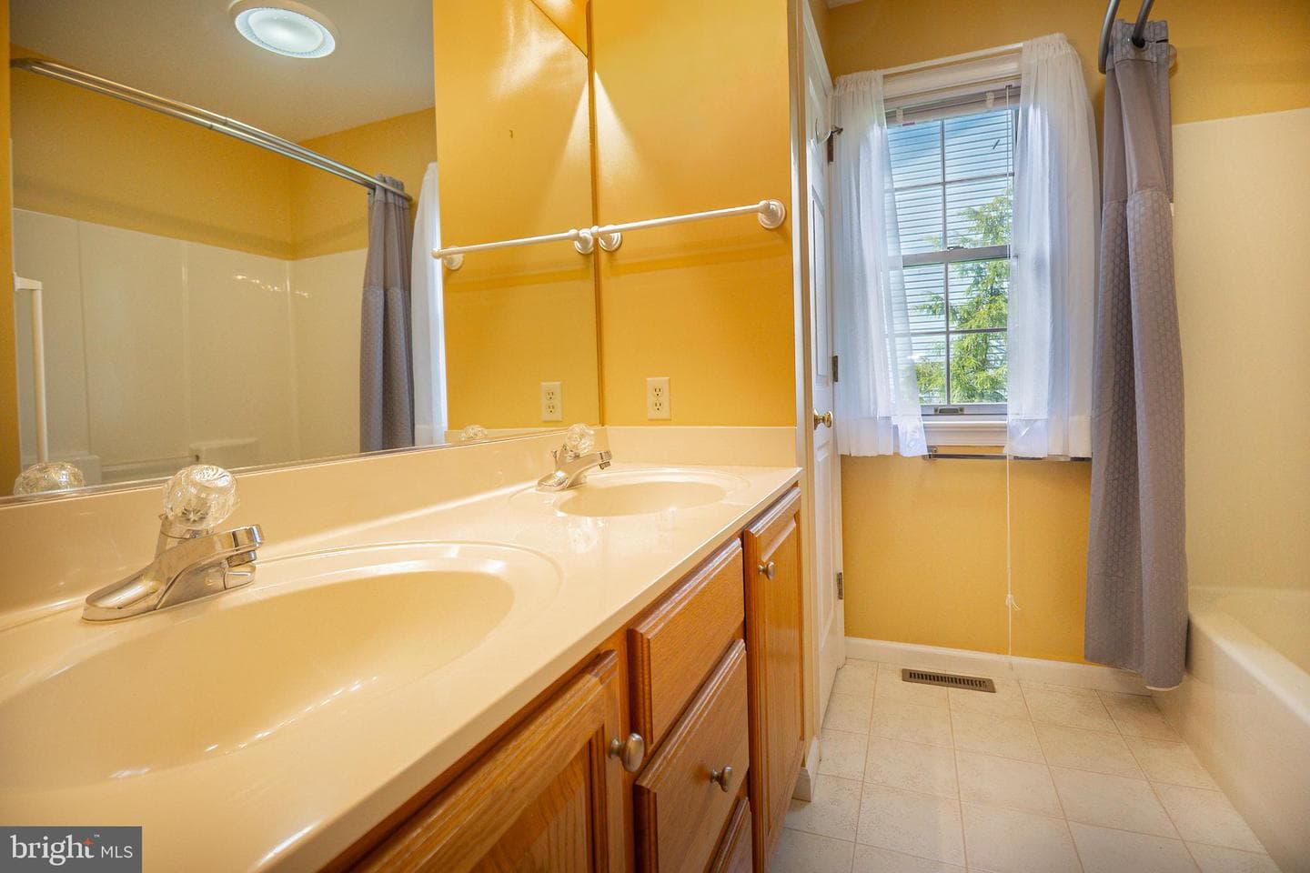 7 Southfield Road photo 14