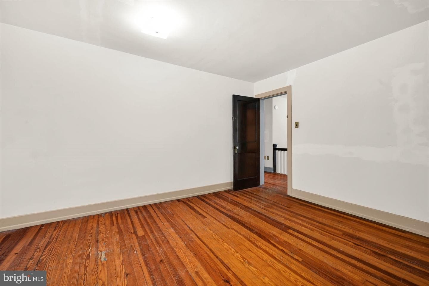 194 Walnut Street photo 24