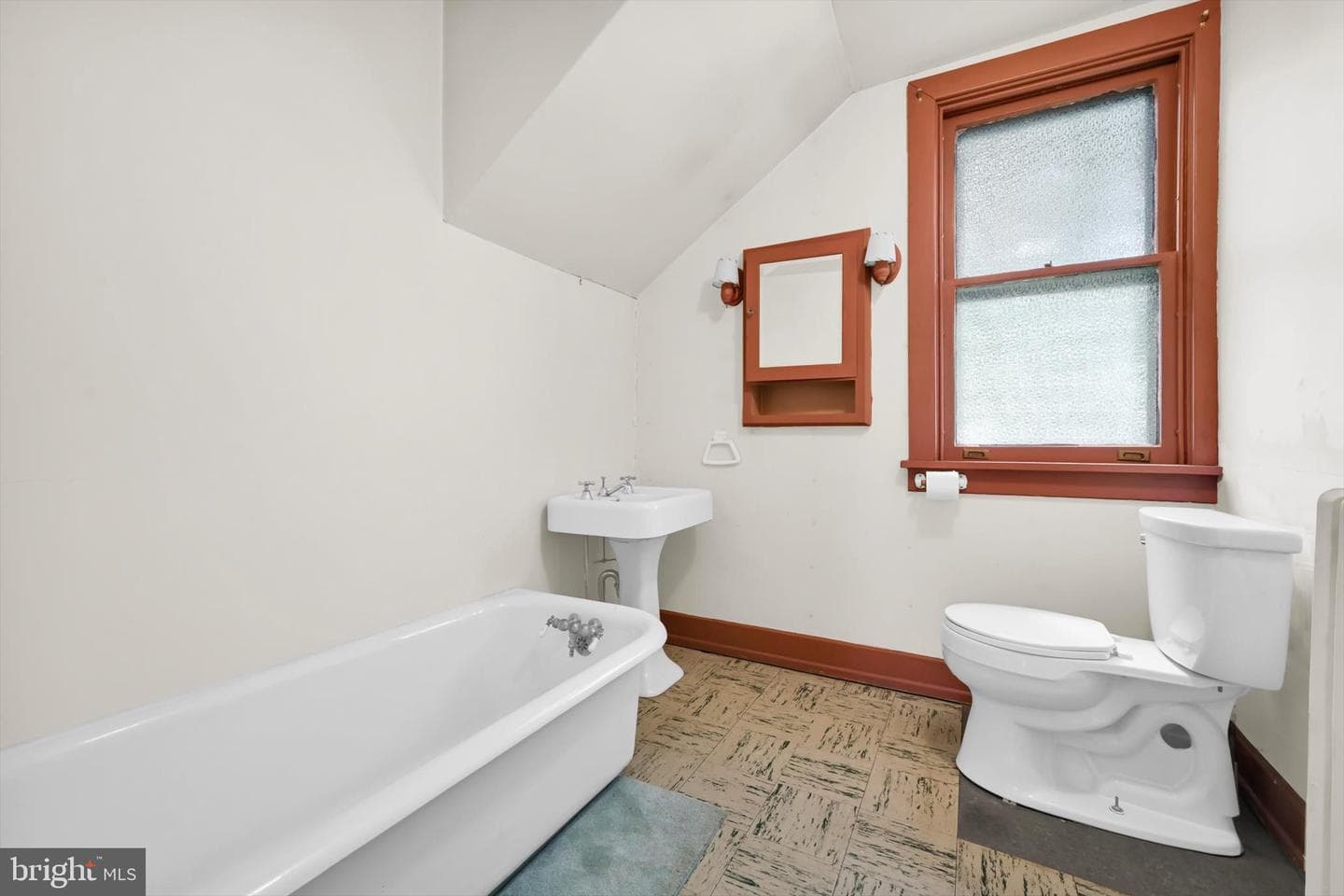 194 Walnut Street photo 28